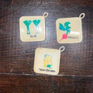 3 Lot Vintage‎ Argon Plastic Refrigerator Magnet Memo Holders Hong Kong 1978